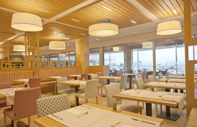 Restaurants - 7
