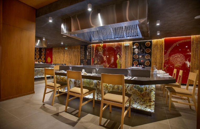 Restaurants - 6