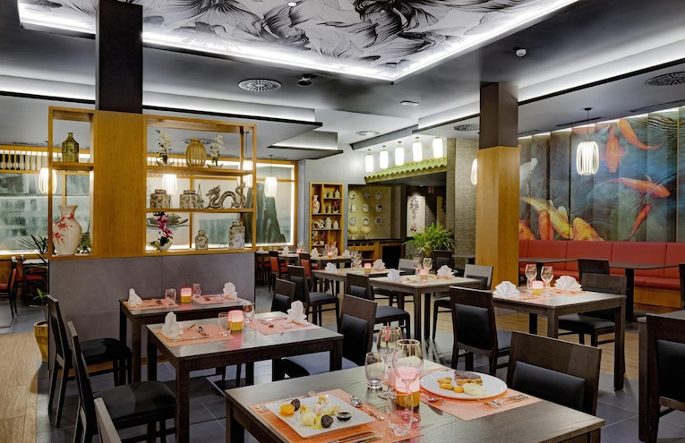 Restaurants - 4