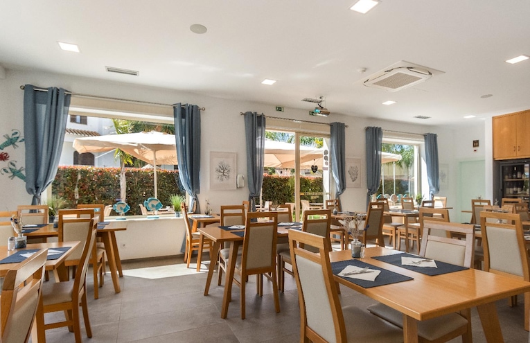 Restaurants - 3
