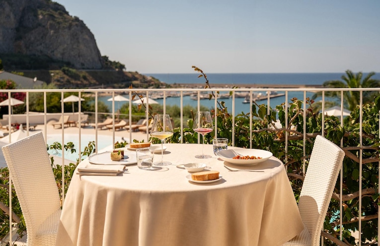 Restaurants - 3