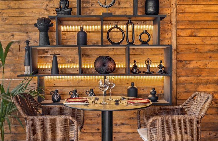 Restaurants - 8