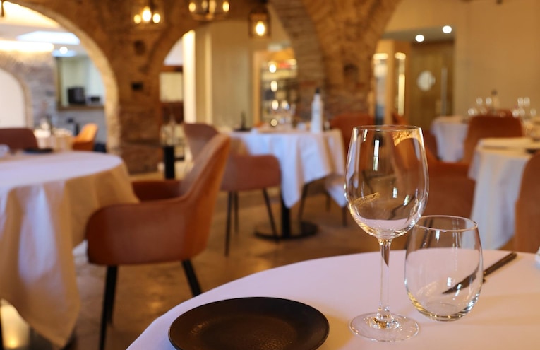 Restaurants - 1