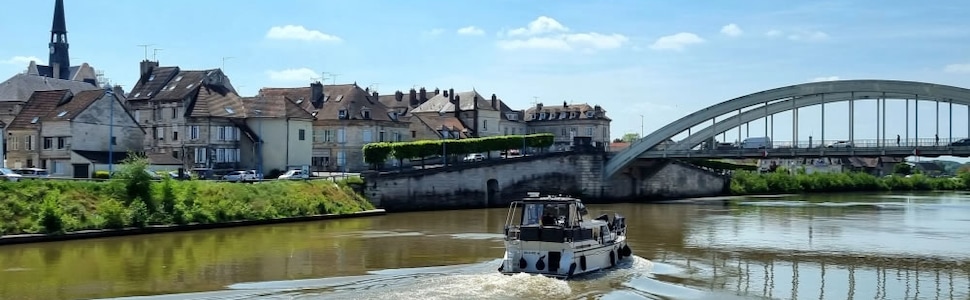 Itinéraire -  Les joyaux cachés de la vallée de lOise, entre demeure historique et saveurs locales (formule port/p - CroisiEurope